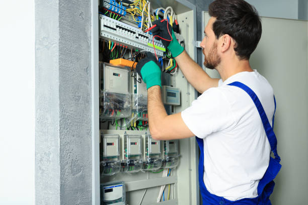 Best Affordable Emergency Electrician  in Redwood, TX